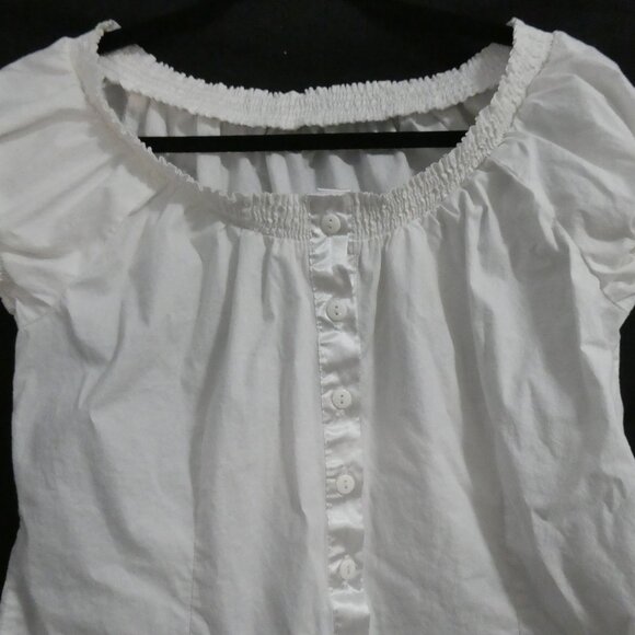 Unbranded | P2P 17.5 inches measured | Elegant White Short Sleeve Blouse - Picture 4 of 15